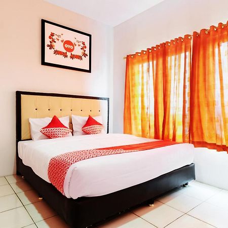 Oyo 622 Bakti Homestay Medan Eksteriør billede